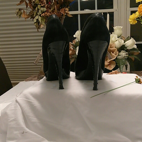 michael kors snakeskin shoes